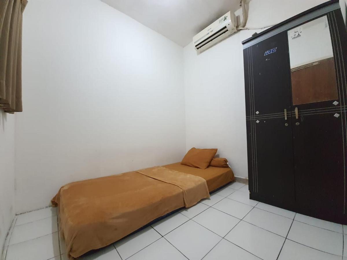Chrysant Hotel Elok By Idh Jakarta Kültér fotó
